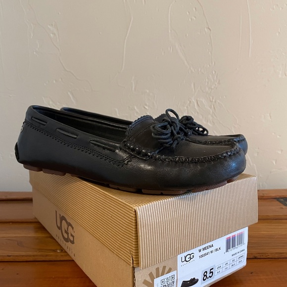 UGG Shoes Ugg Driving Mocs Size 85 Poshmark